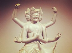 十二世纪唐密造像 铜镀金大威徳明王（阎曼德迦）骑牛像 欣赏