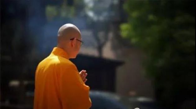 他出家为僧后,天天念佛仍不断生病,却说自己有福…… 他出家为僧后,天天念佛仍不断生病,却说自己有福……