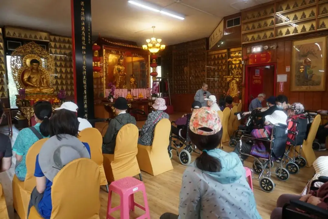 耆老参访湛山精舍