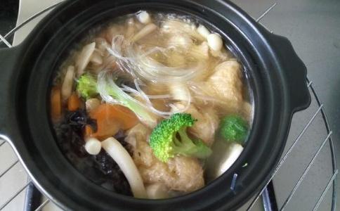 菌菇素煲