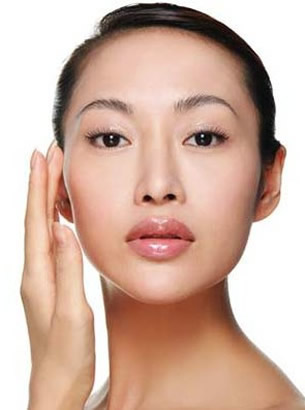 养颜馆:坚持西瓜番茄汁敷脸可缩小毛孔